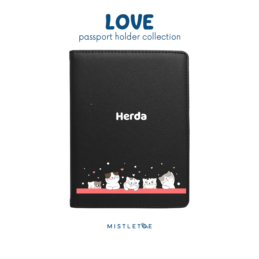 Love Struck - Passport Holder