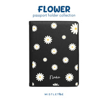 Muat gambar ke penampil Galeri, The Daisies - Passport Holder
